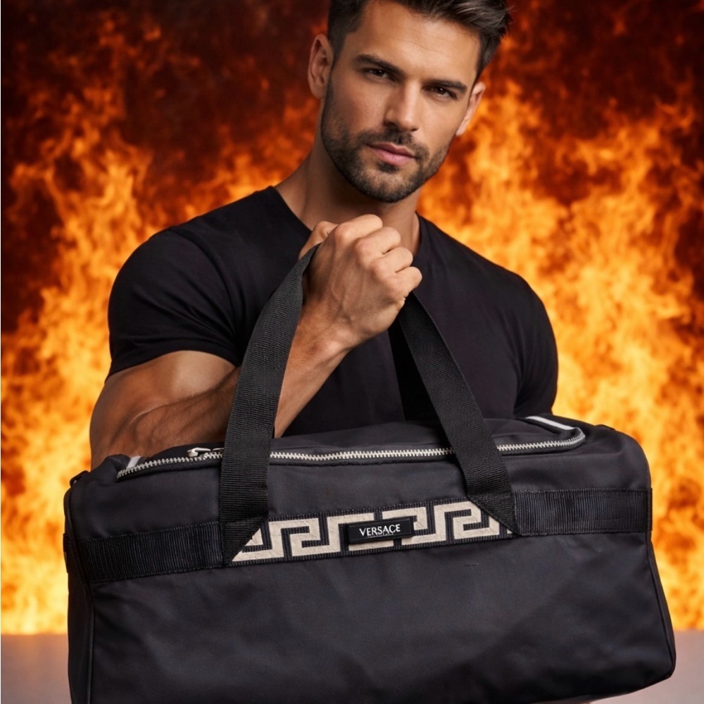 NEW Versace Fragrance Weekender Cream Duffel Bag w/ dust bag - Picture 5 of 5